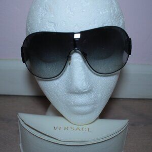 Versace | Accessories | Versace Gianni Sunglasses Size 30 